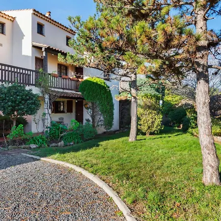 Picturesque In Raphael With Balcony Holiday home *